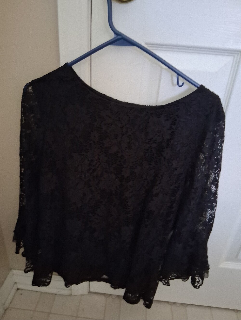 Women's Elle long sleeve lace top